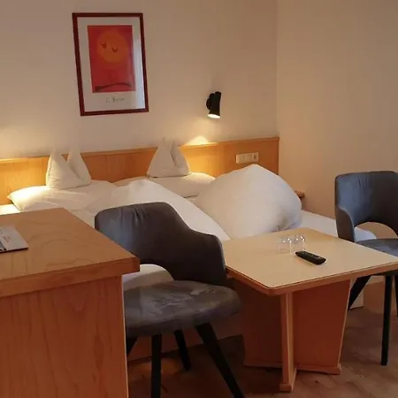 Garni Jaegerheim 4*