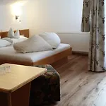 Garni Jaegerheim Gasthuis 4*