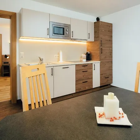 Garni Jaegerheim 4*