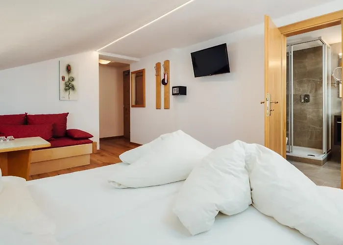 بيت ضيافة Garni Jaegerheim سيرفاوس