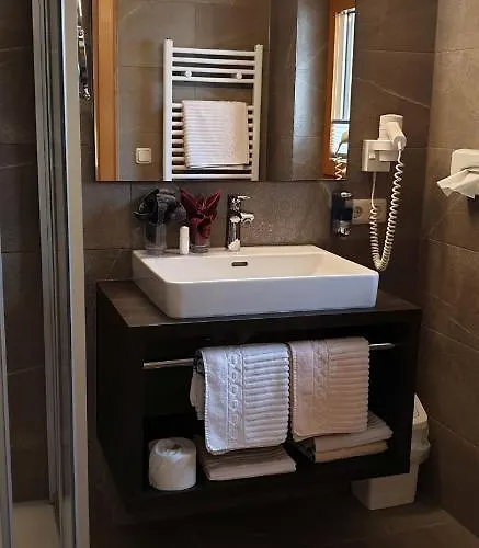 Garni Jaegerheim بيت ضيافة